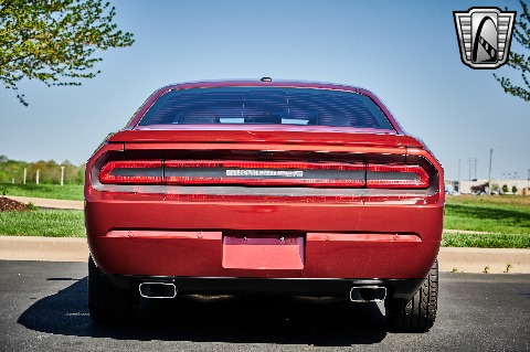 2014 Dodge Challenger image 13
