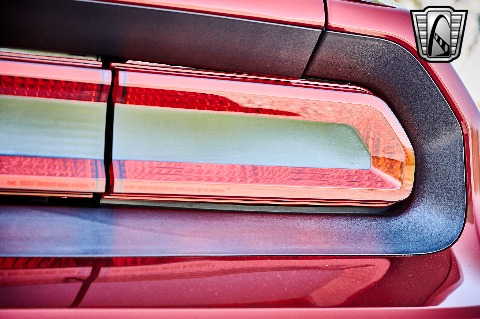 2014 Dodge Challenger image 65