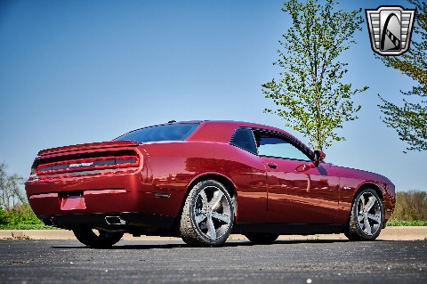2014 Dodge Challenger image 17