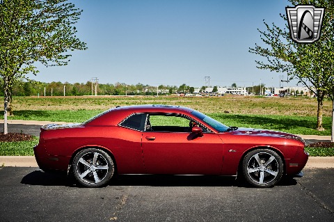 2014 Dodge Challenger image 18
