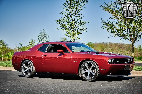 2014 Dodge Challenger image 22