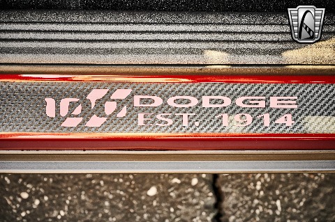 2014 Dodge Challenger image 101