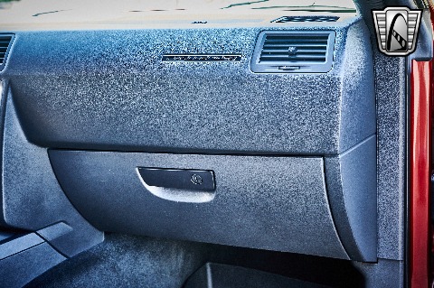 2014 Dodge Challenger image 105