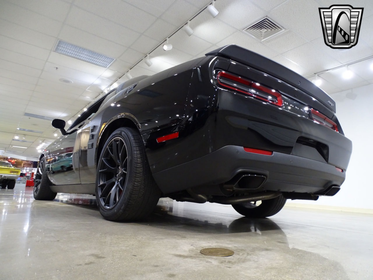 2015 Dodge Challenger 4