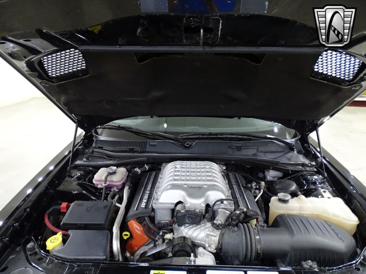 2015 Dodge Challenger 28