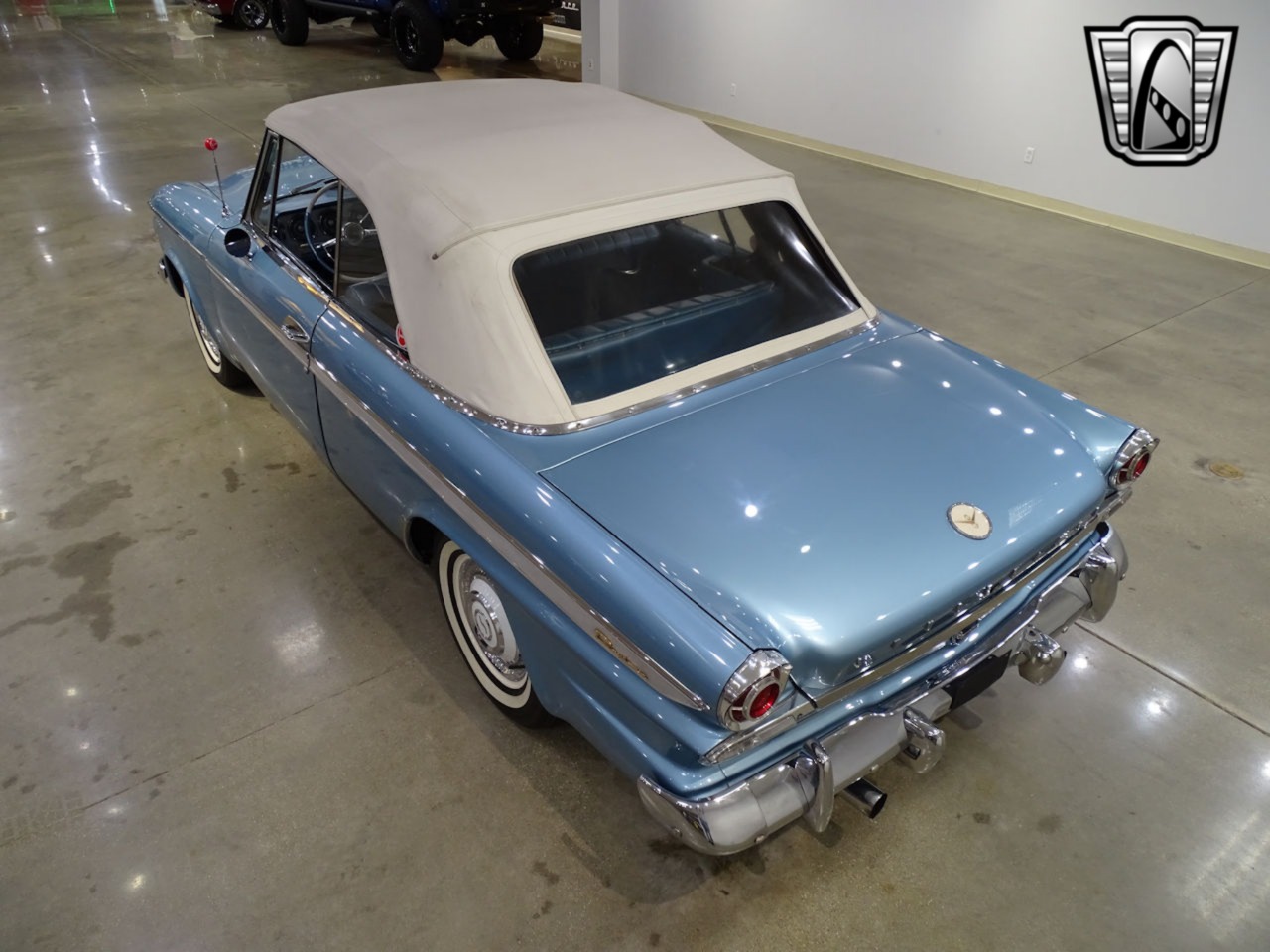 1963 Studebaker Lark Daytona Convertible 4