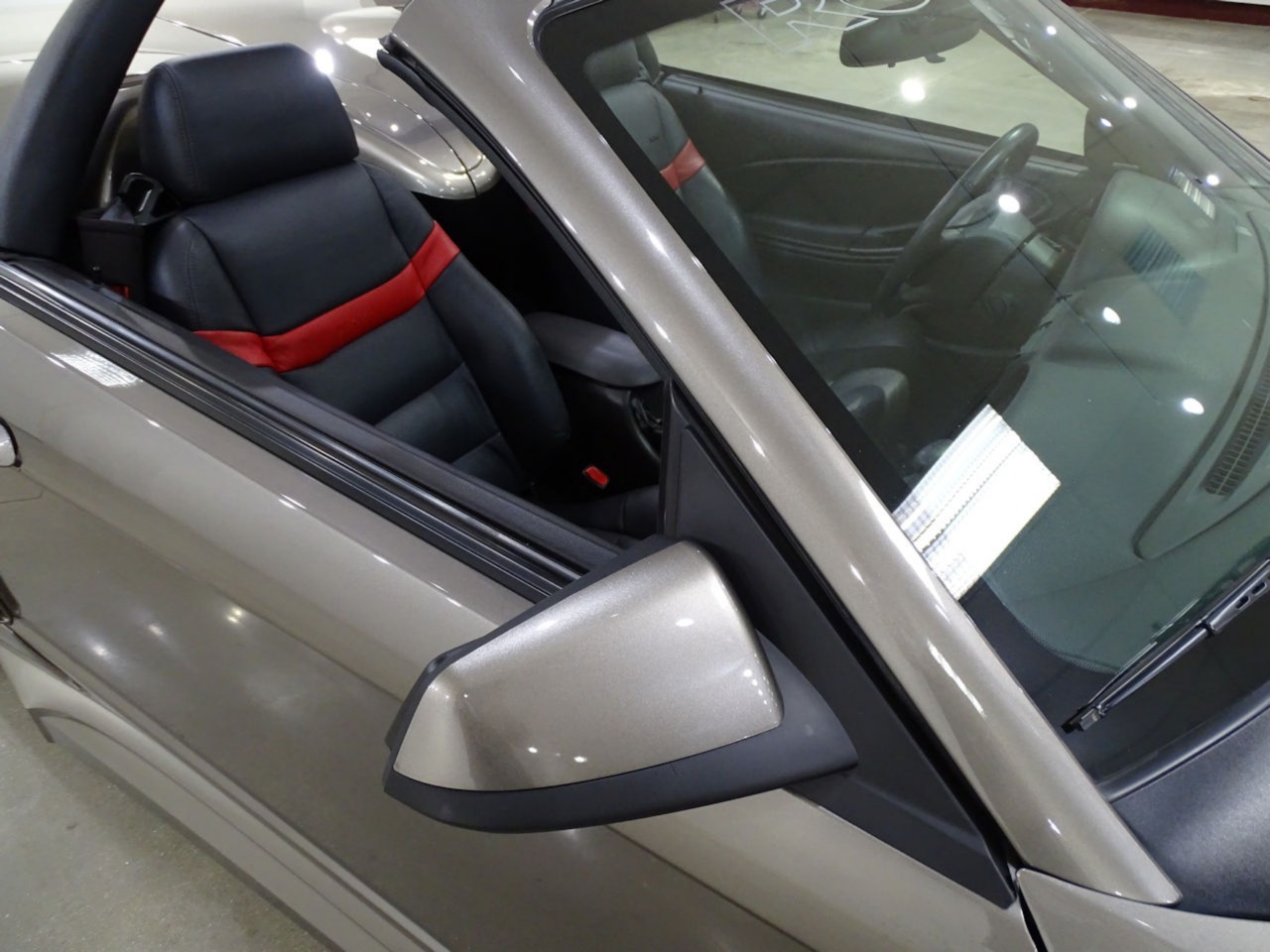 2002 Ford Mustang 85