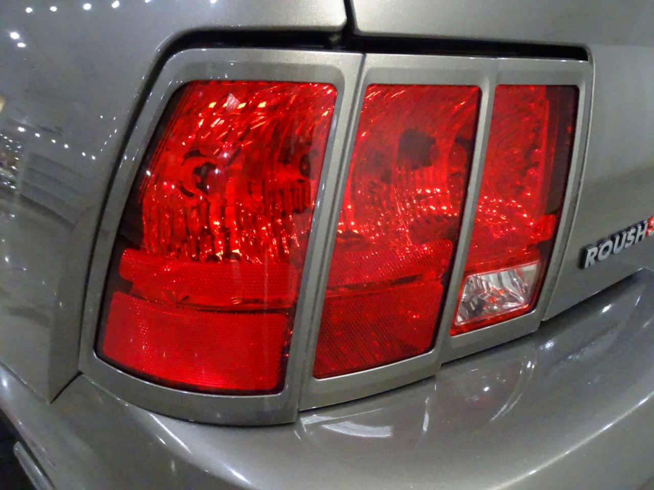 2002 Ford Mustang 14