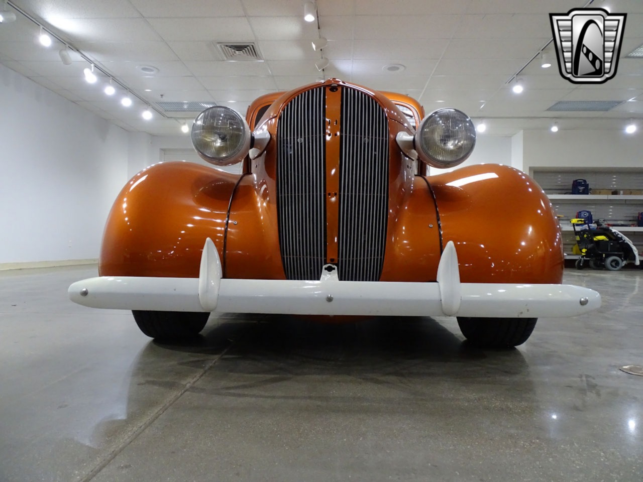 1937 Plymouth P4 48