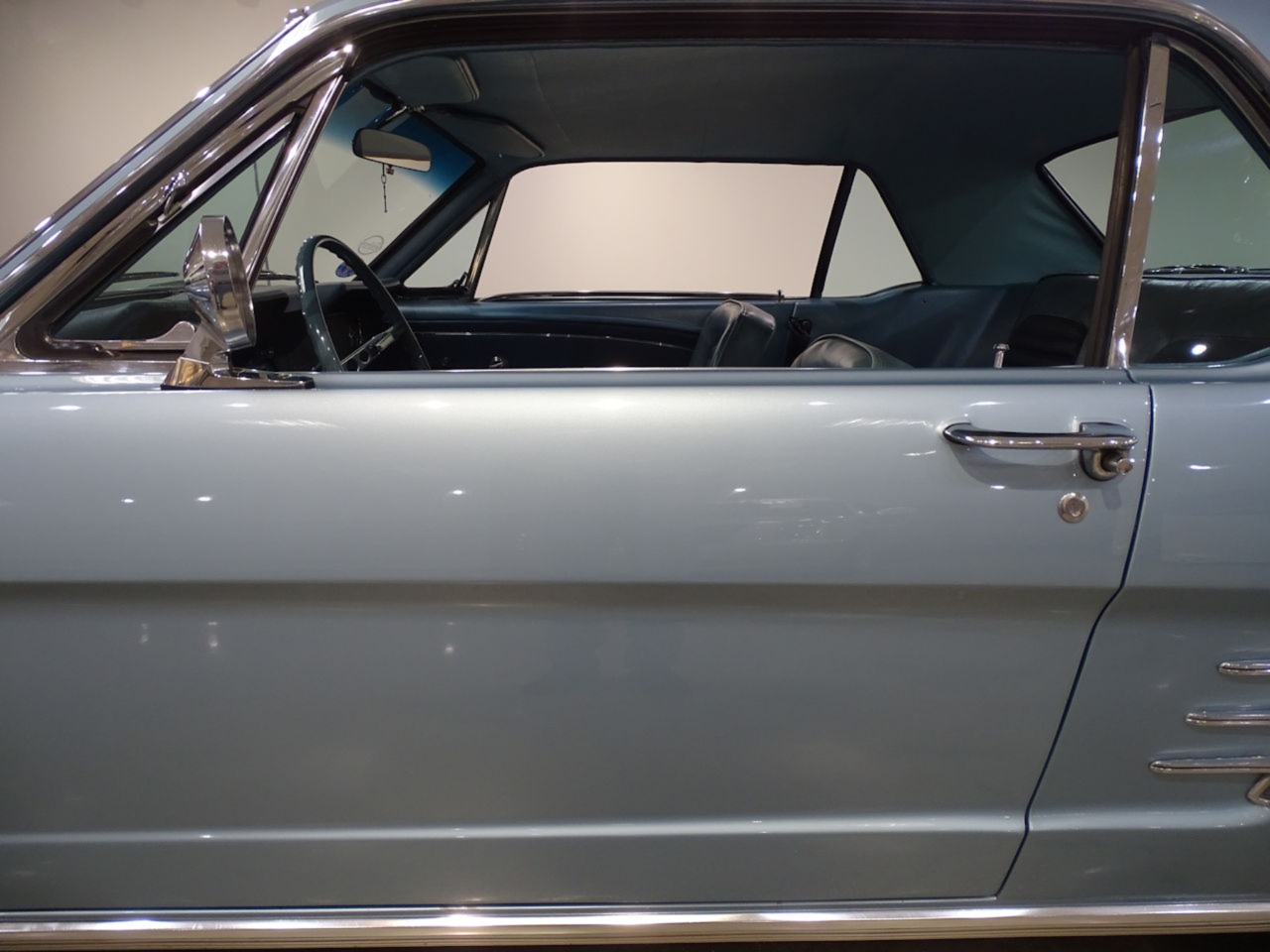 1966 Ford Mustang 48