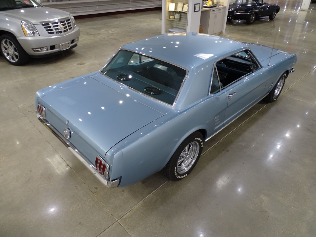 1966 Ford Mustang 39