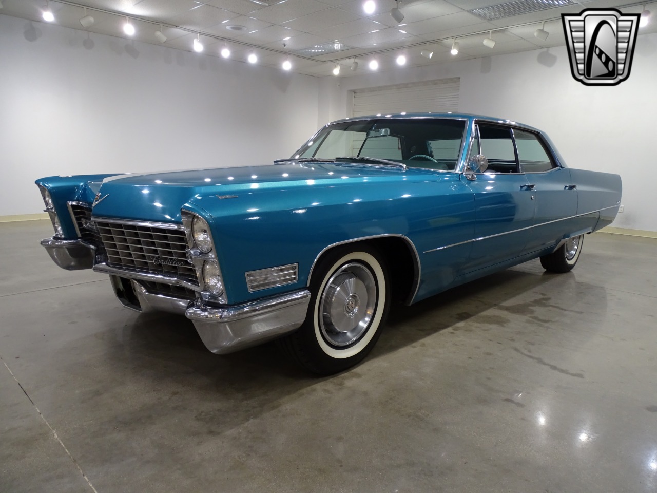 1967 Cadillac Sedan DeVille 32