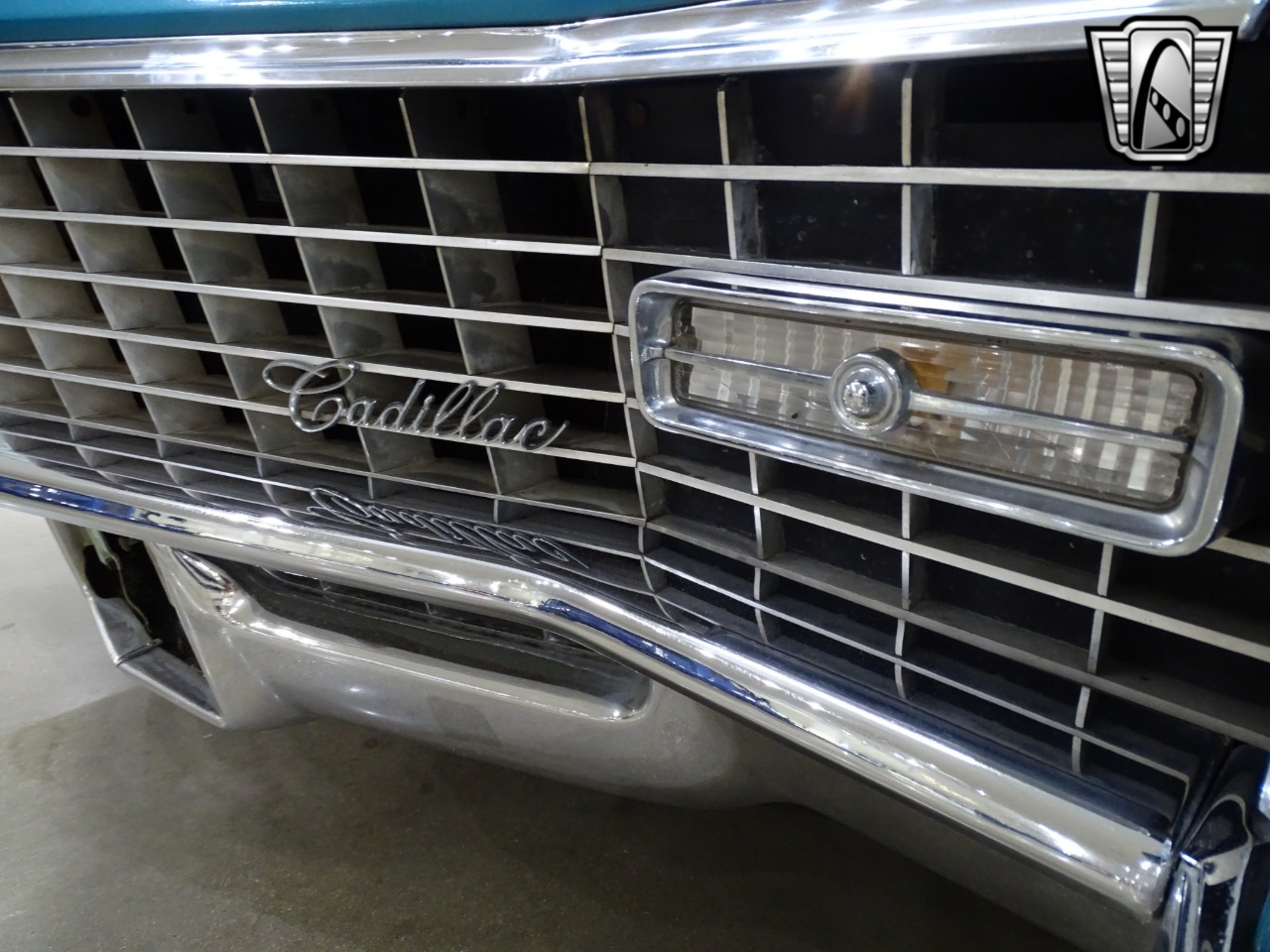 1967 Cadillac Sedan DeVille 73