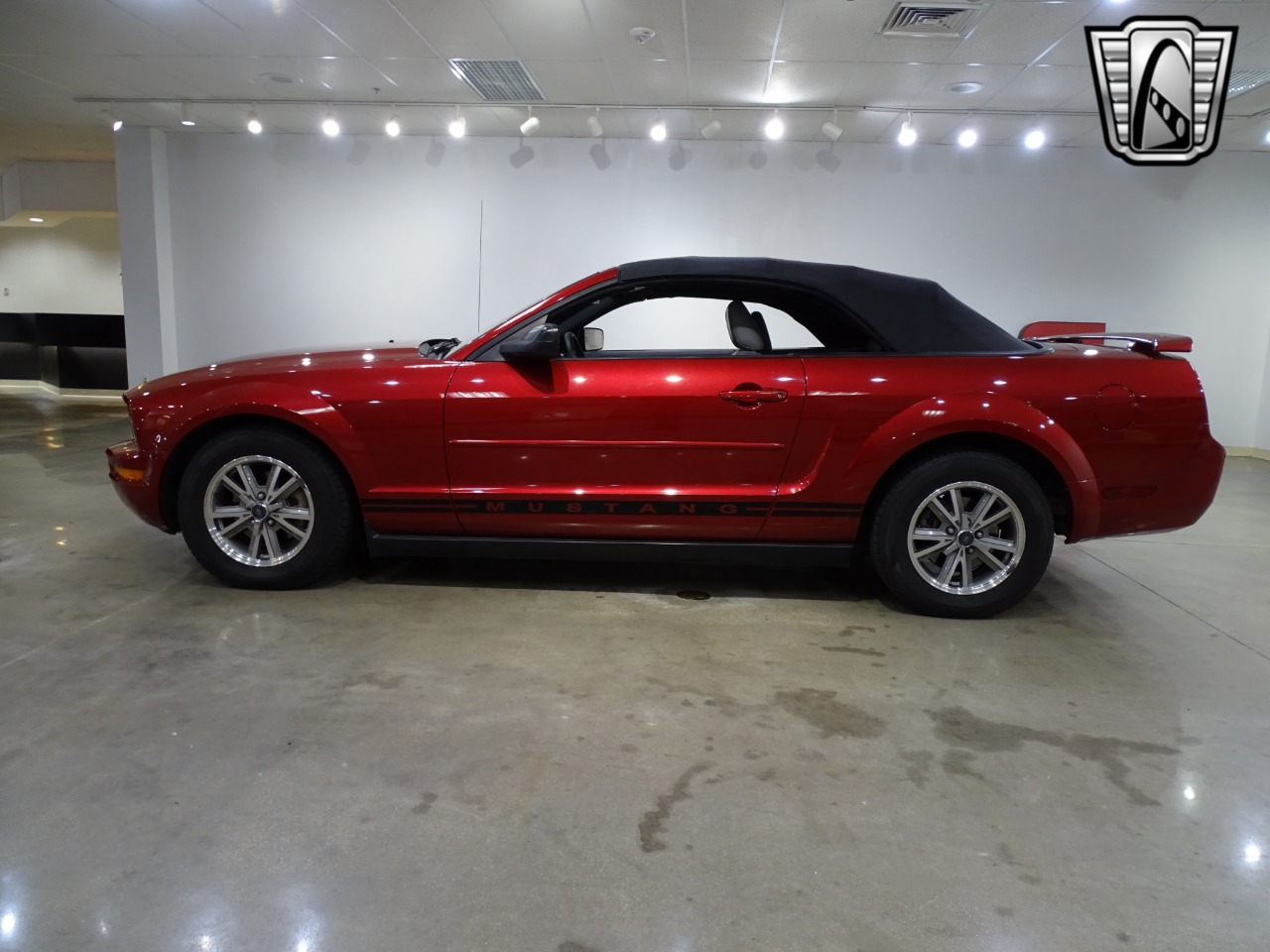 2005 Ford Mustang 3