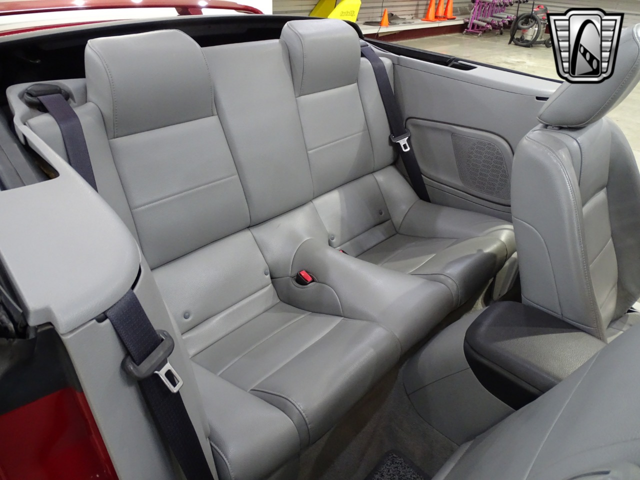 2005 Ford Mustang 24