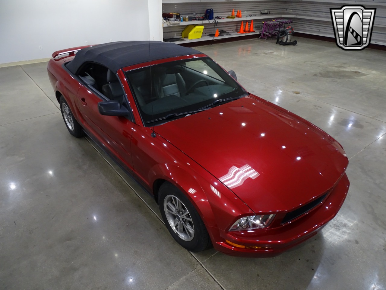 2005 Ford Mustang 44
