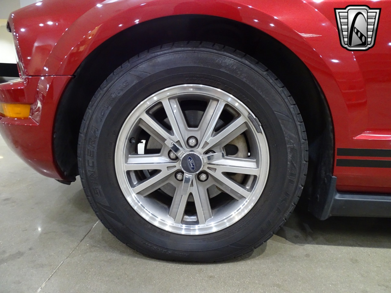 2005 Ford Mustang 10