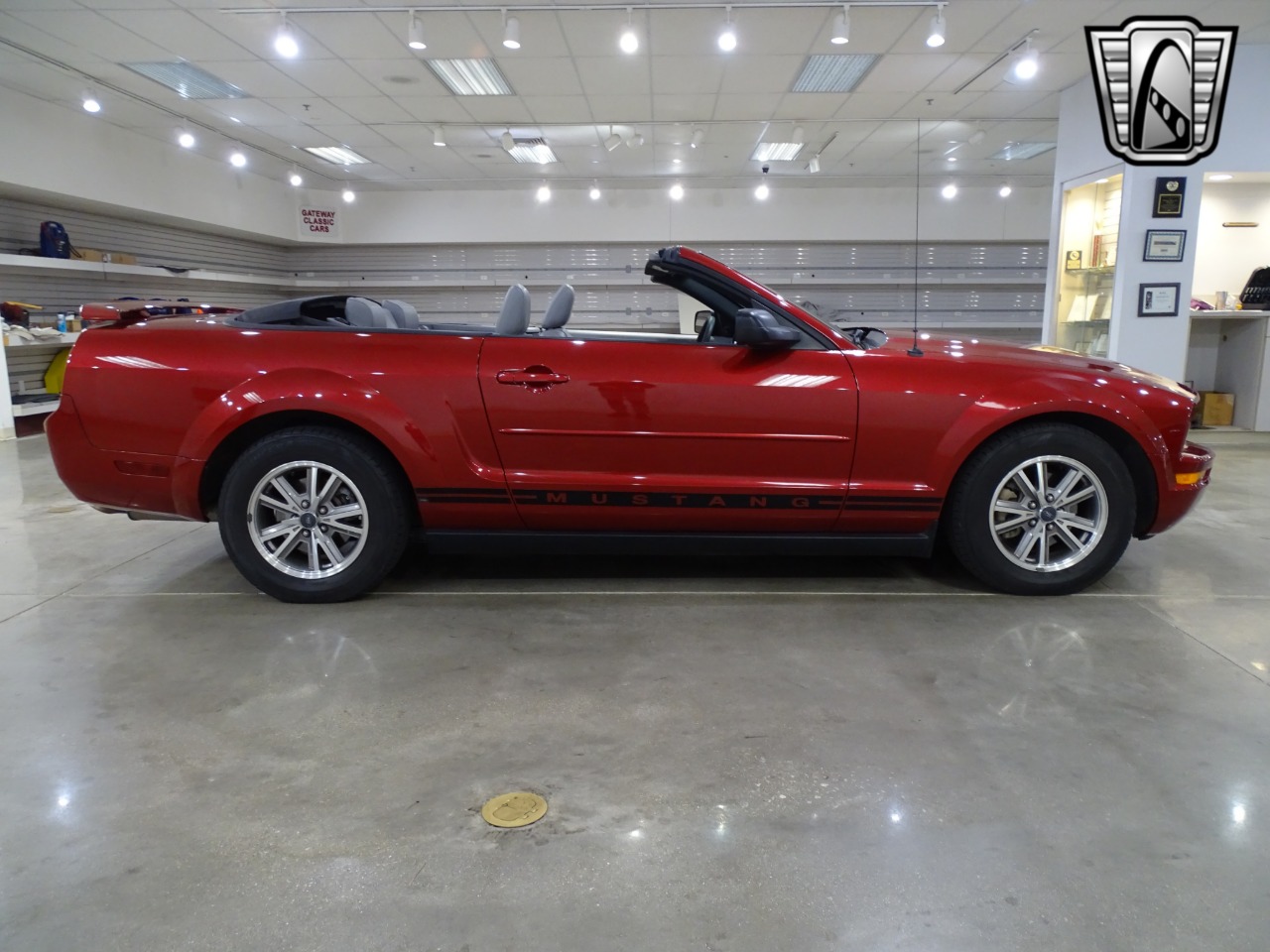 2005 Ford Mustang 93