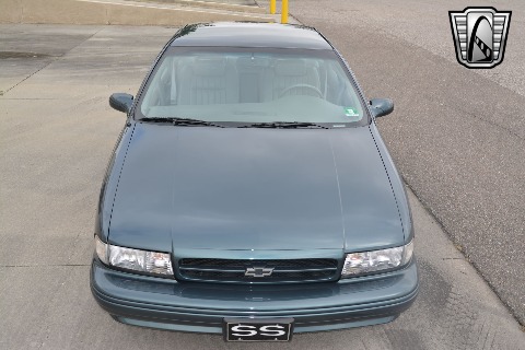 1996 Chevrolet Impala image 9