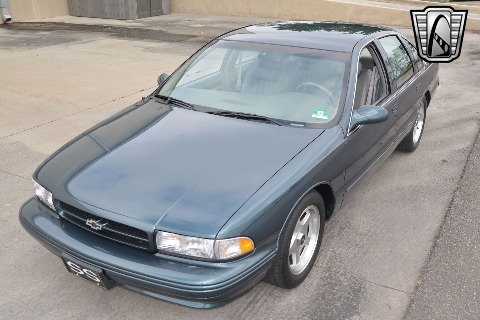 1996 Chevrolet Impala image 11