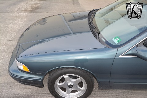 1996 Chevrolet Impala image 13