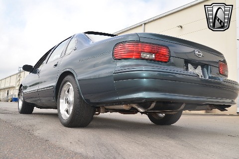 1996 Chevrolet Impala image 20