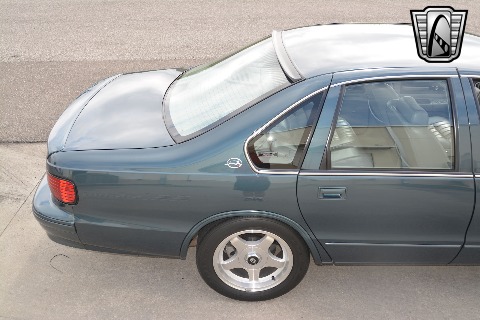 1996 Chevrolet Impala image 25