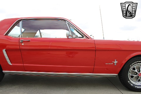 1965 Ford Mustang image 31