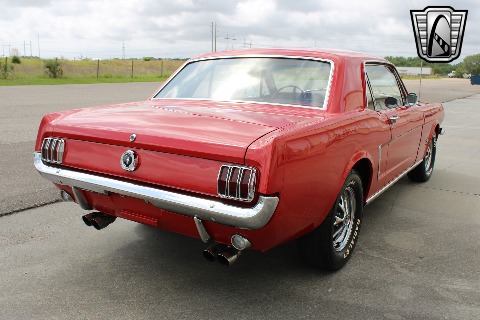 1965 Ford Mustang image 24