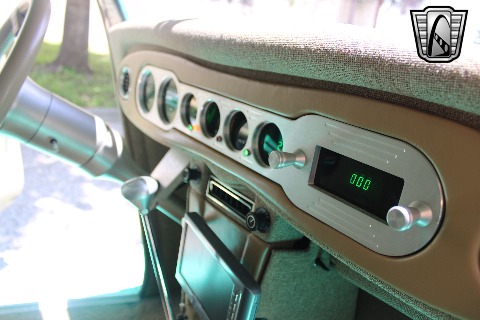 1934 Ford Street Rod image 90