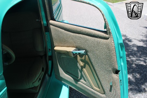 1934 Ford Street Rod image 46