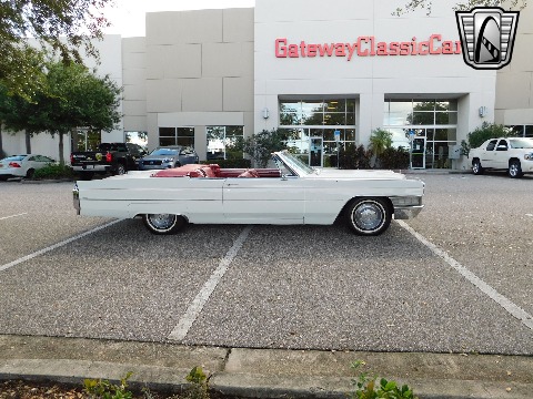 1965 Cadillac DeVille image 4