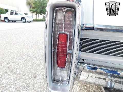 1965 Cadillac DeVille image 56