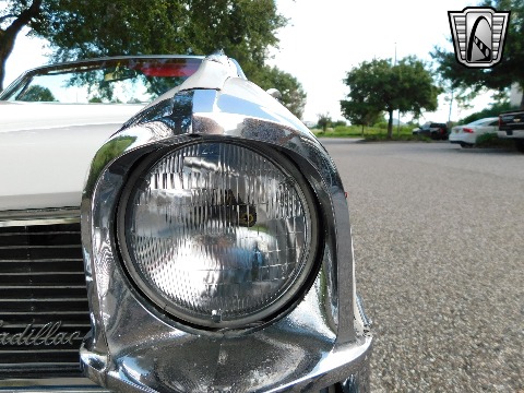 1965 Cadillac DeVille image 35