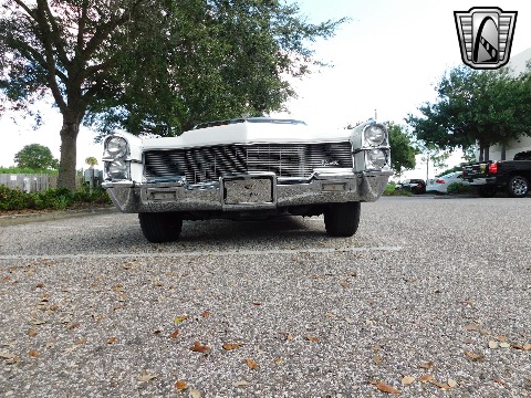 1965 Cadillac DeVille image 10