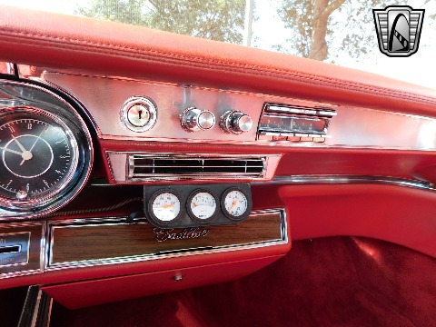 1965 Cadillac DeVille image 89