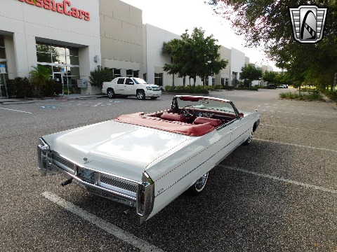 1965 Cadillac DeVille image 17