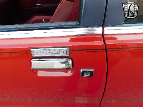 1986 Ford Thunderbird image 29