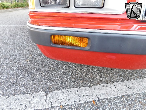 1986 Ford Thunderbird image 38