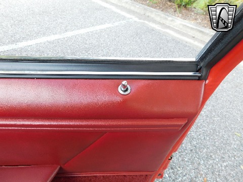 1986 Ford Thunderbird image 100