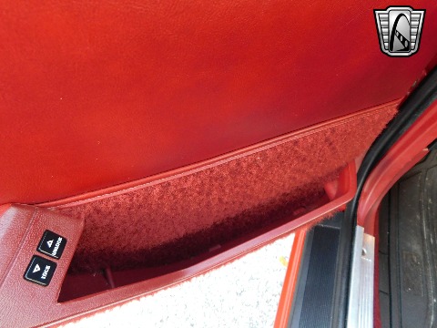 1986 Ford Thunderbird image 75