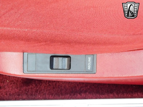 1986 Ford Thunderbird image 79