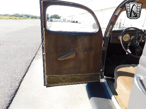 1936 Ford Humpback image 89