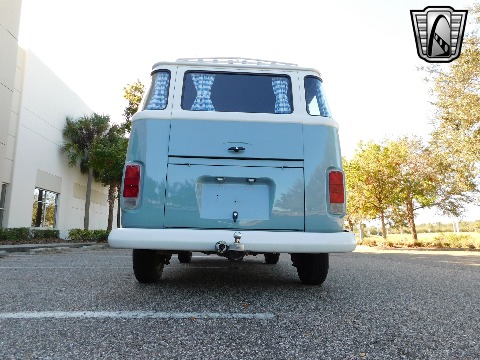 1996 Volkswagen Bus image 7