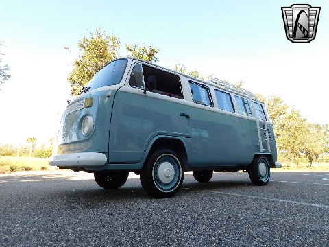 1996 Volkswagen Bus image 14