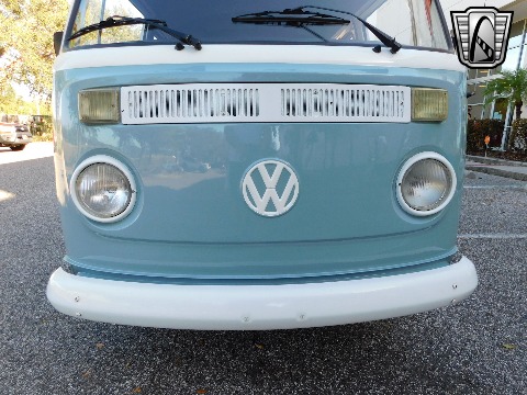 1996 Volkswagen Bus image 40