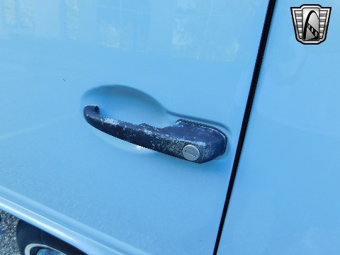 1996 Volkswagen Bus image 17