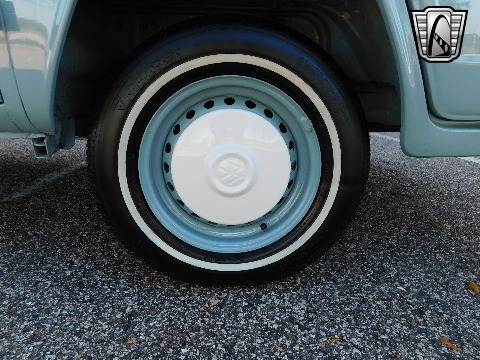 1996 Volkswagen Bus image 43