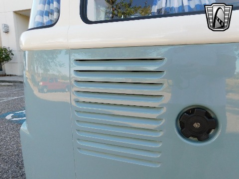 1996 Volkswagen Bus image 48