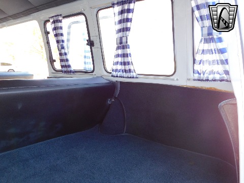 1996 Volkswagen Bus image 100